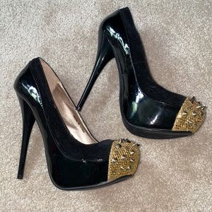 Brand New BEBE Stilettos (size 6)